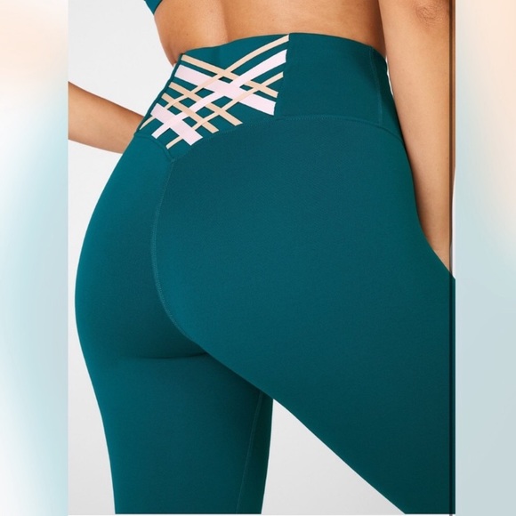 💚💙Fabletics leggings!💙💚 - Picture 2 of 10